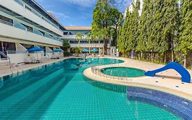 กะรน เวล รีสอร์ท หาดกะรน (มาตรฐานความสะอาด Sha)